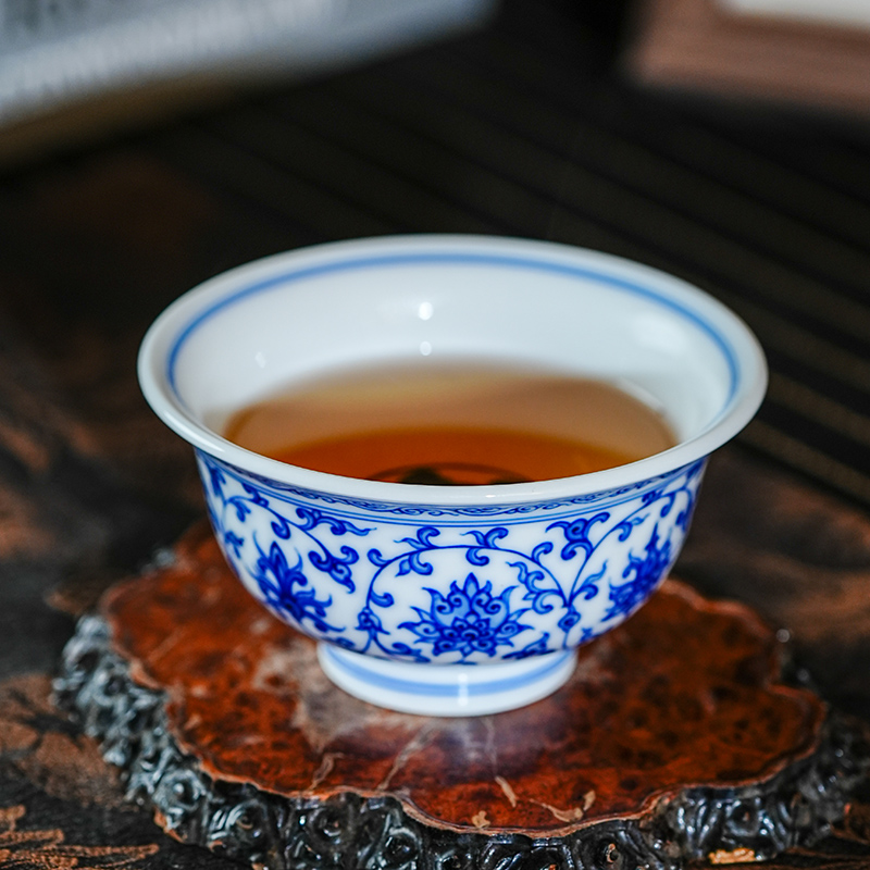 【央广非遗】九段妙手青花缠枝压手杯纯手工手绘主人杯（3）