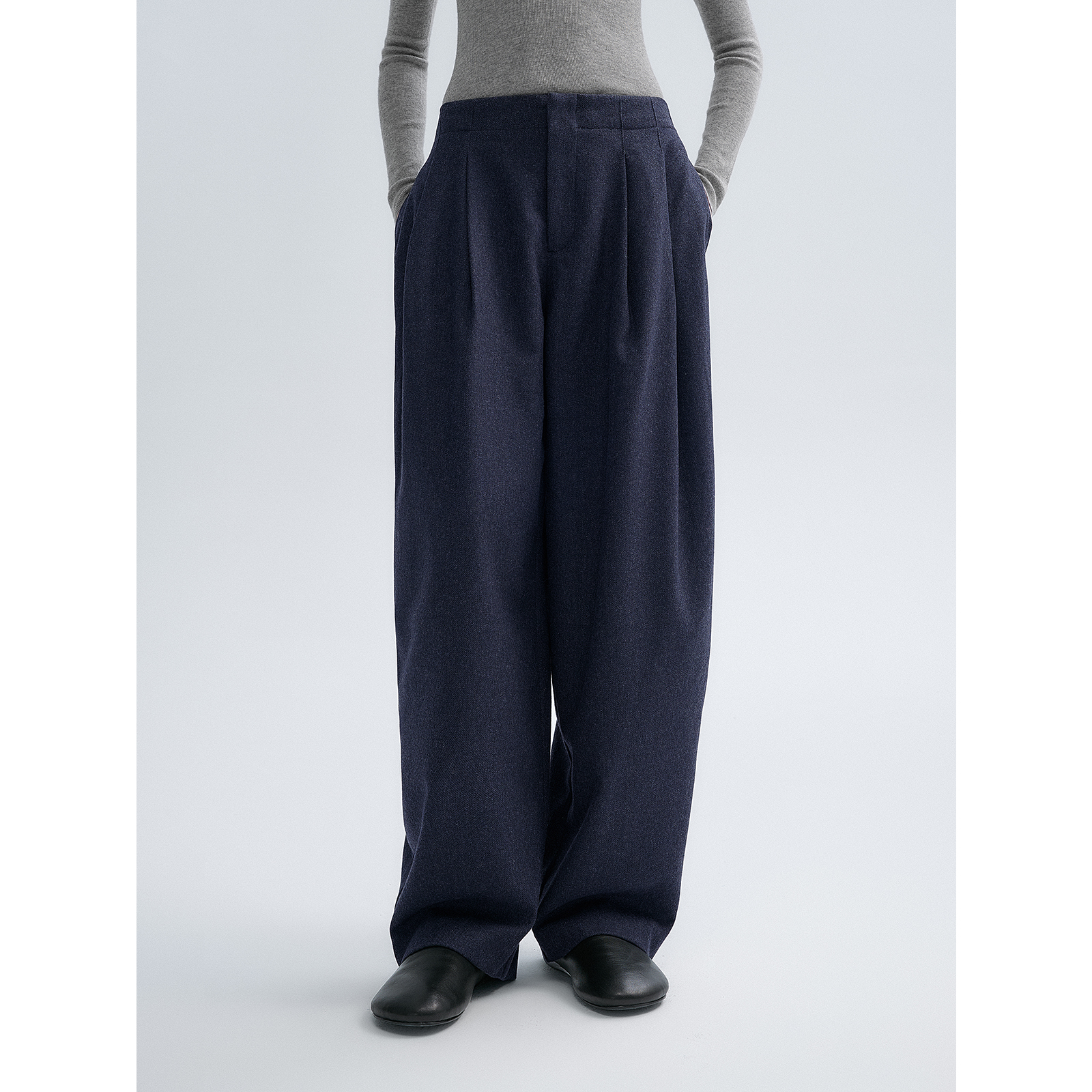 华吉言/HUAJIYAN【绅蓝】羊毛混纺全立裁隐形松紧腰弯刀西装裤