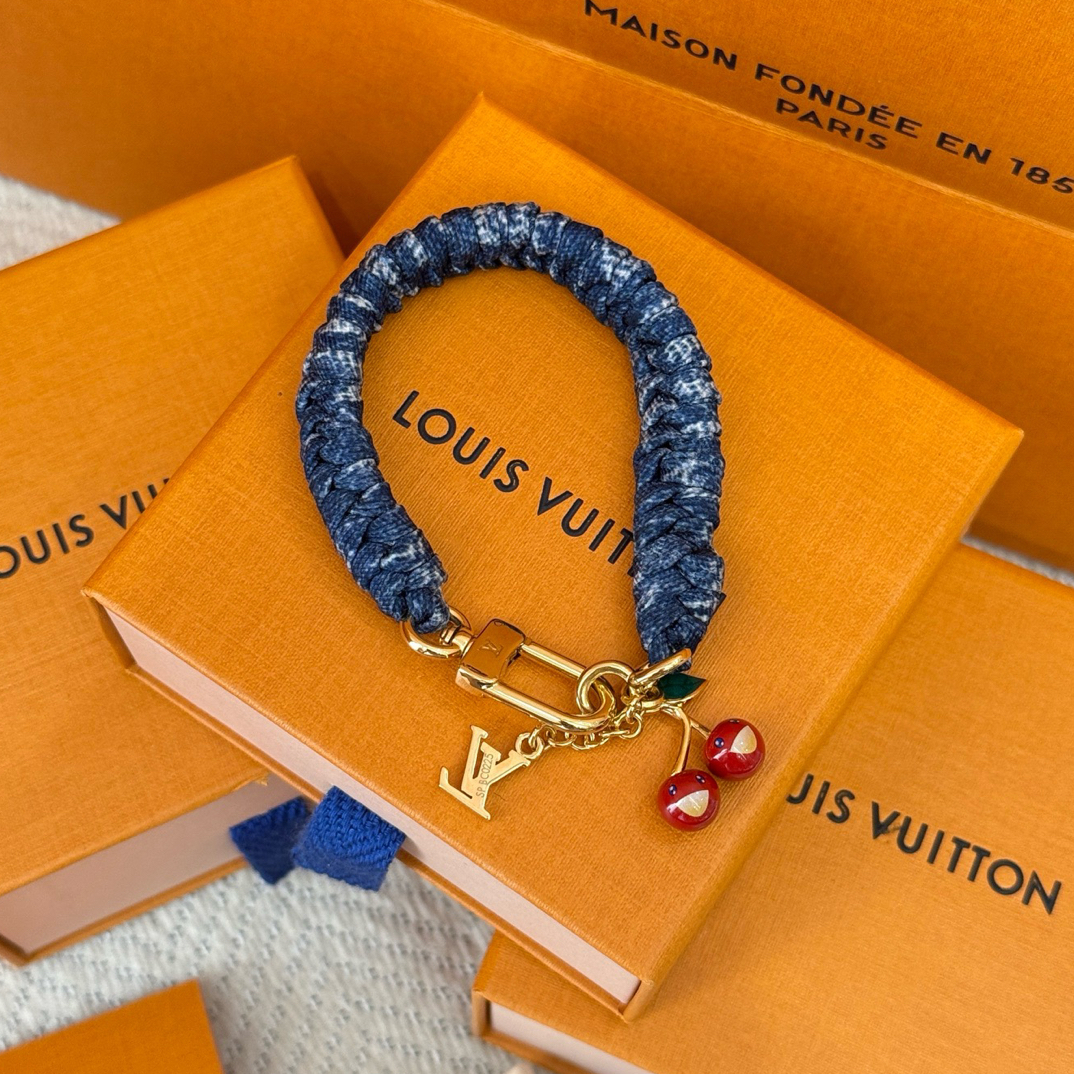 未使用 LouisVuitton/路易威登 村上隆 樱桃牛仔手链手镯 尺码17 