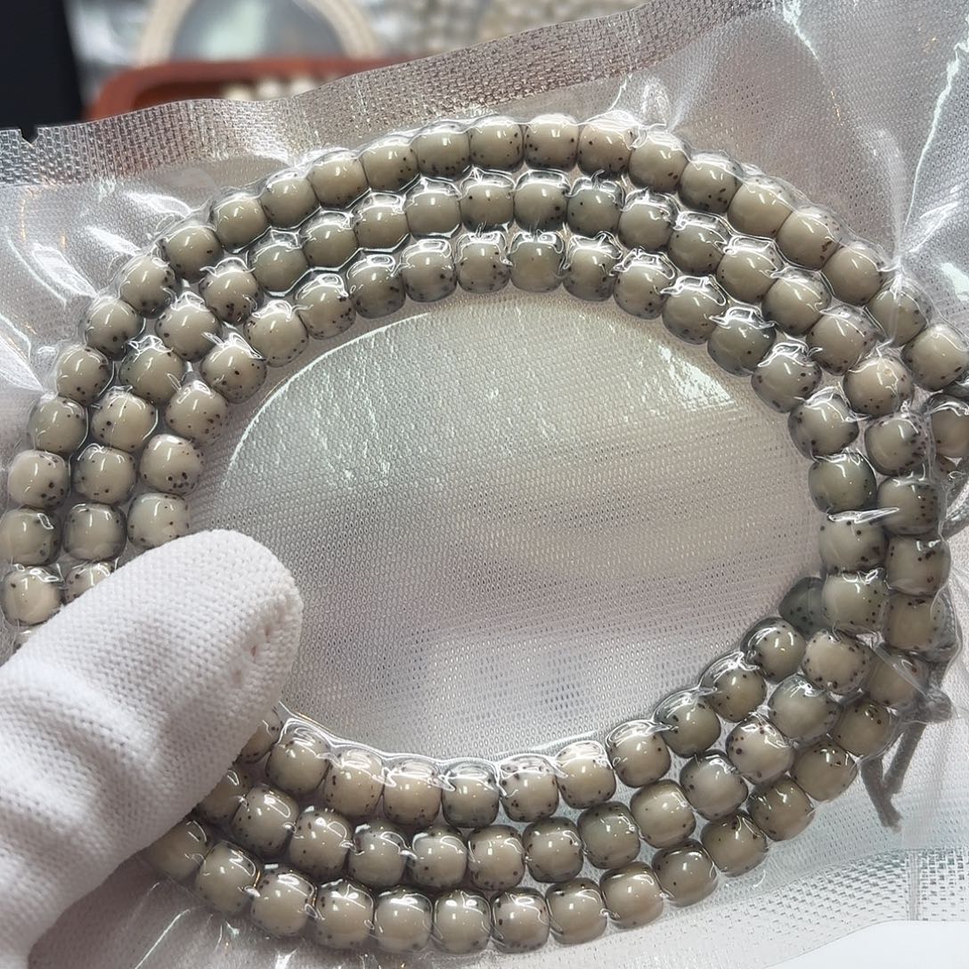 星月菩提吊坠107一物一图冰白针尖星河豚7左右108