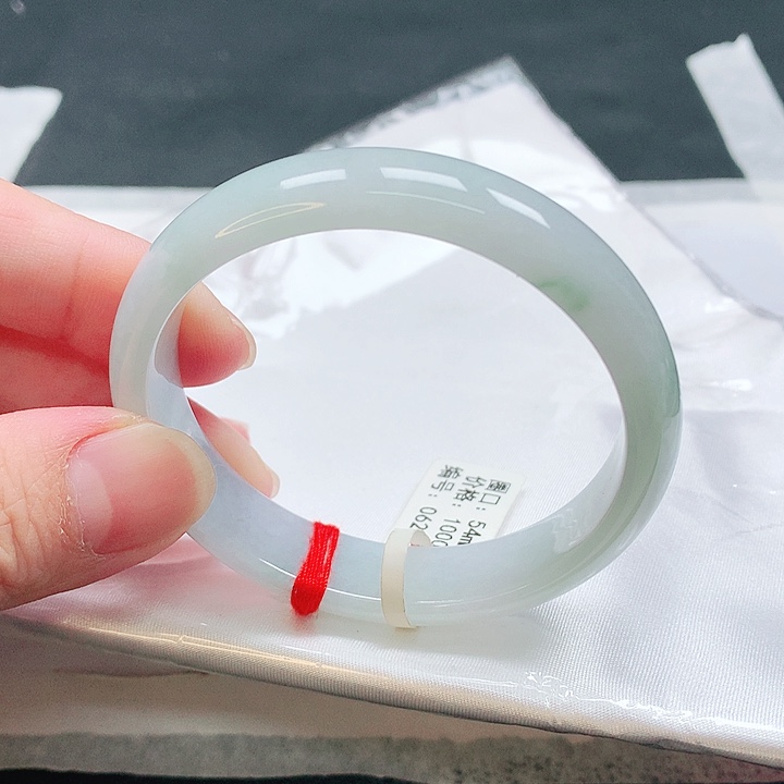 翡翠未镶嵌手镯贵妃54