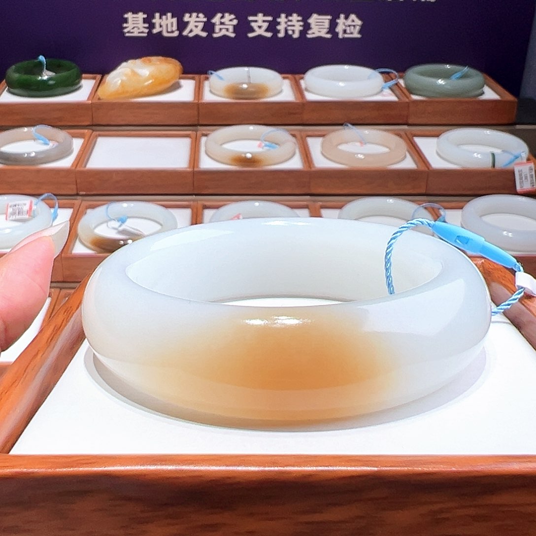 和田玉手镯55/56未镶嵌