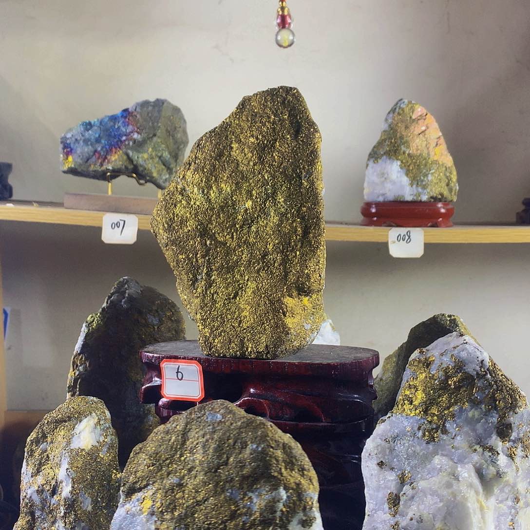 石材6号原矿石带底座