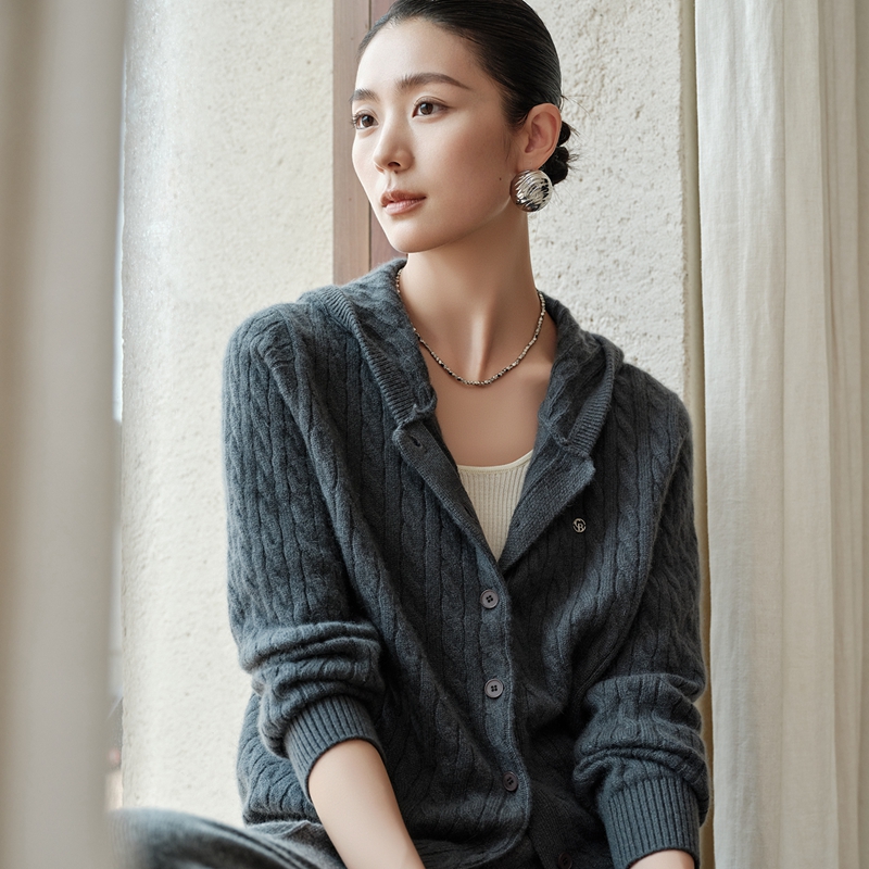 【连帽开衫】100%纯山羊绒开衫女休闲绞花连帽针织外套