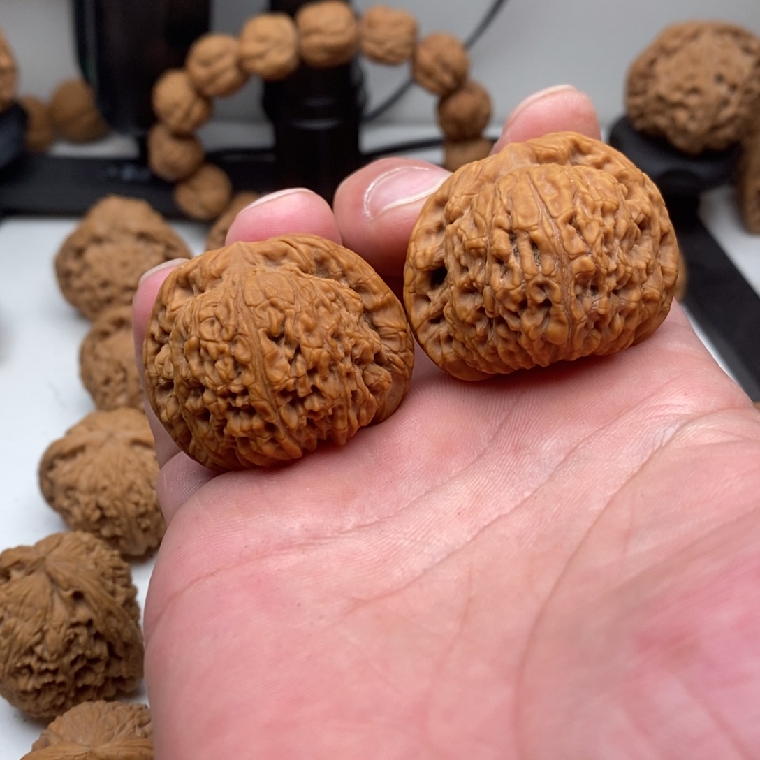 文玩核桃吊坠m***p球将41