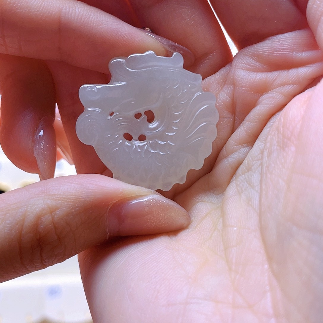 和田玉吊坠(赠链)未镶嵌吃*饱