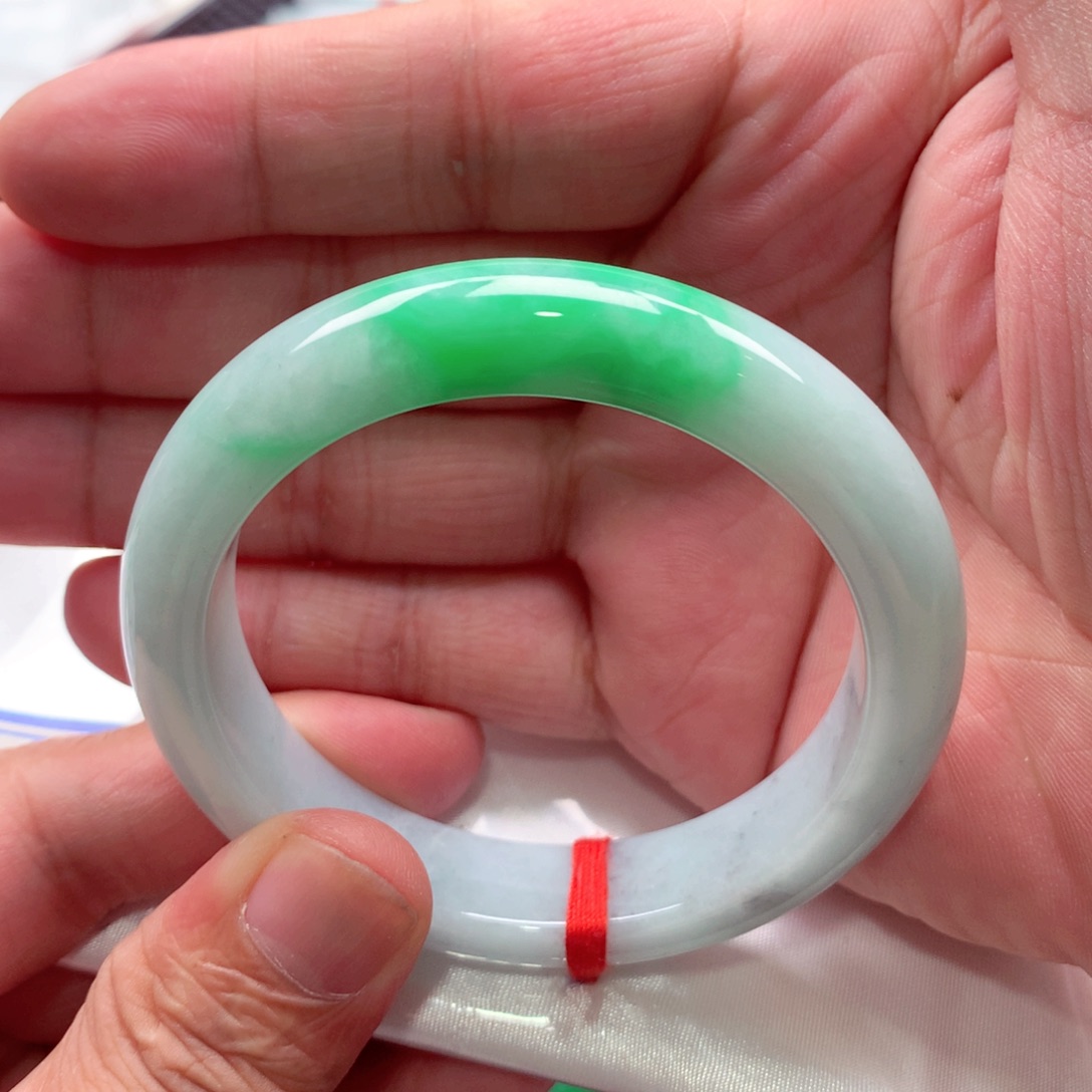 未镶嵌手镯翡翠翡翠