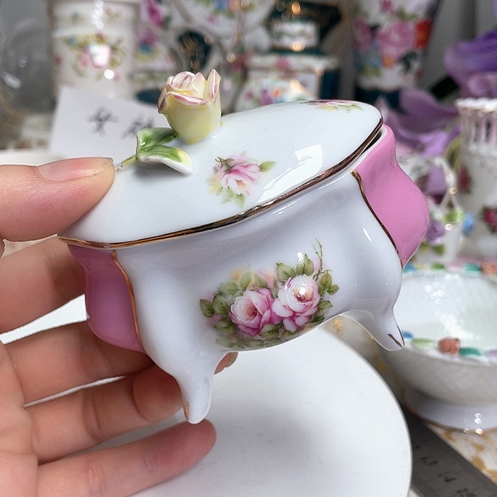 瓷片摆件家居设计的设计