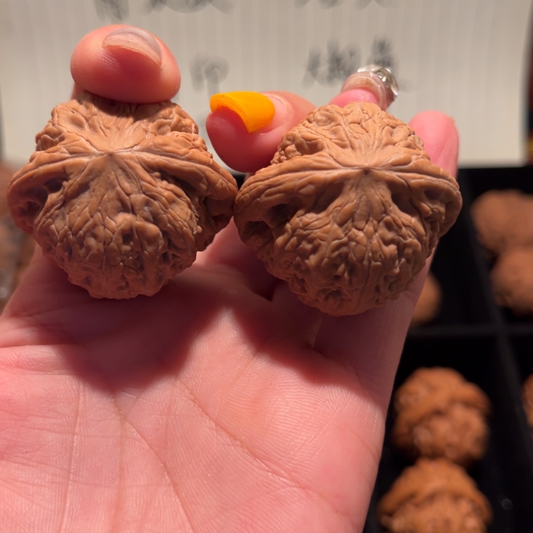 把件桃核铁锤妹妹
