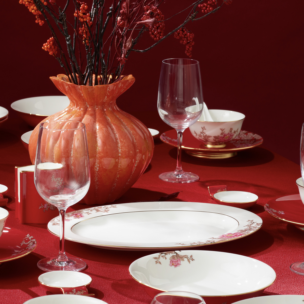 【新年礼】报春红系列32头6人位餐具家用高档陶瓷碗盘套装新年礼品