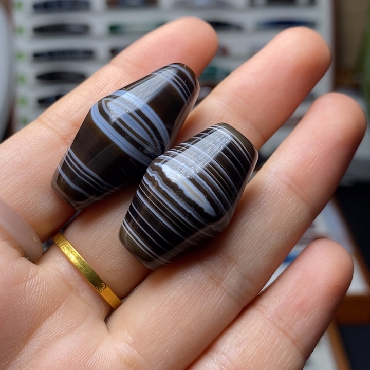 玛瑙/玉髓颈饰未镶嵌张**店