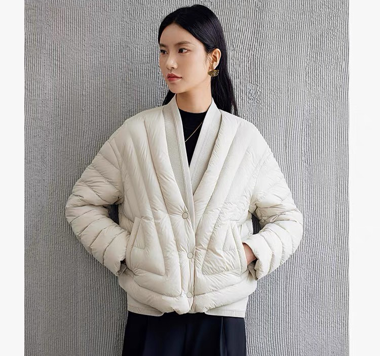 商场同款羽绒服女2024冬季新款极简时尚气质轻奢V领拼接短款3017