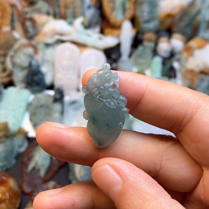 定制翡翠未镶嵌特色95