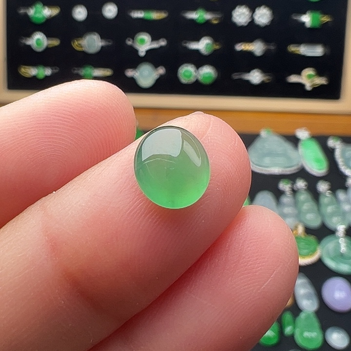 翡翠未镶嵌颈饰蛋8