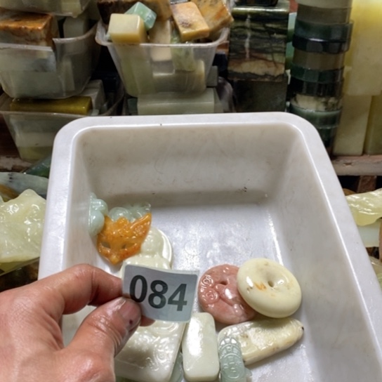 【闪购商品】未镶嵌蛇纹石玉珠宝玉器