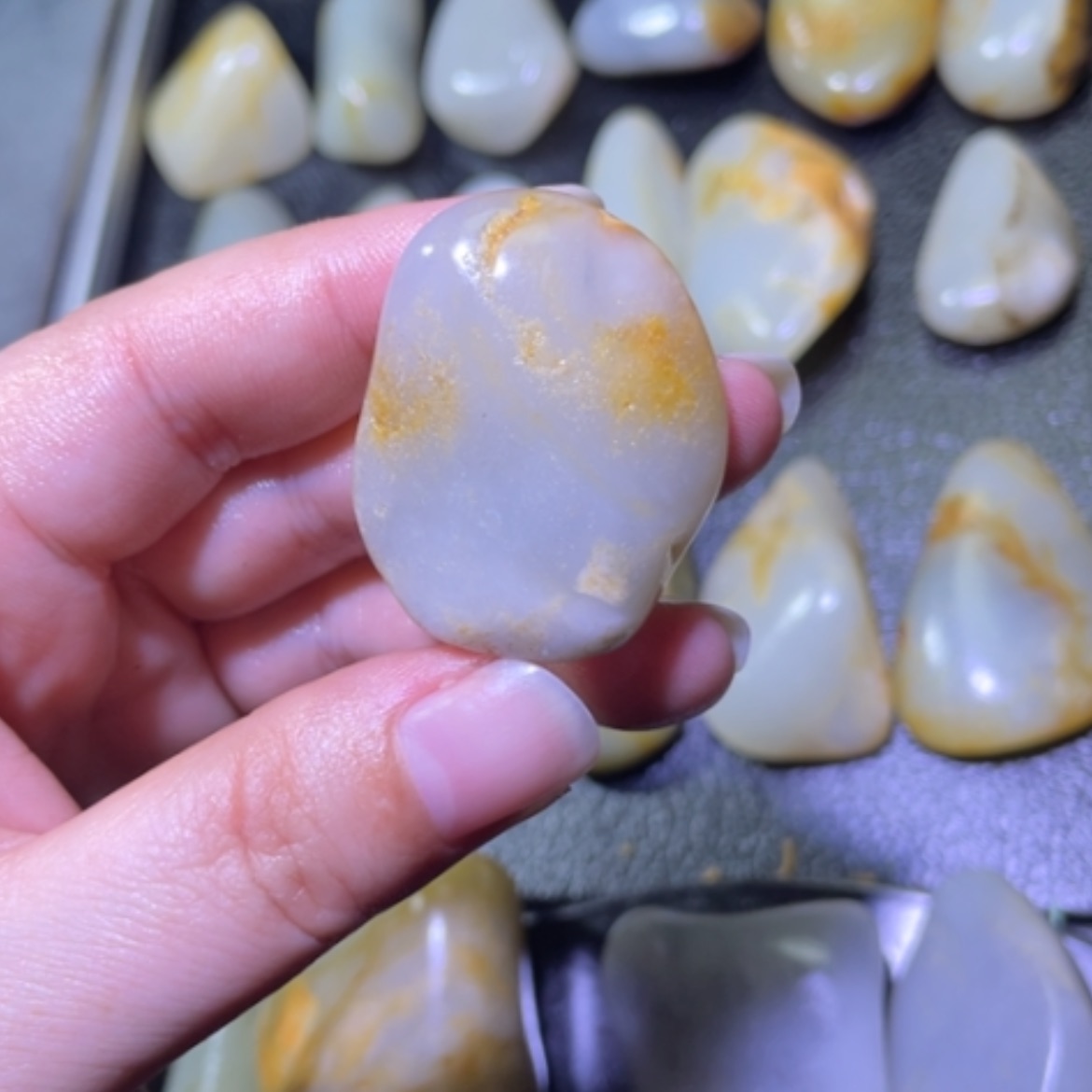 【闪购商品】颈饰未镶嵌和田玉（子料）