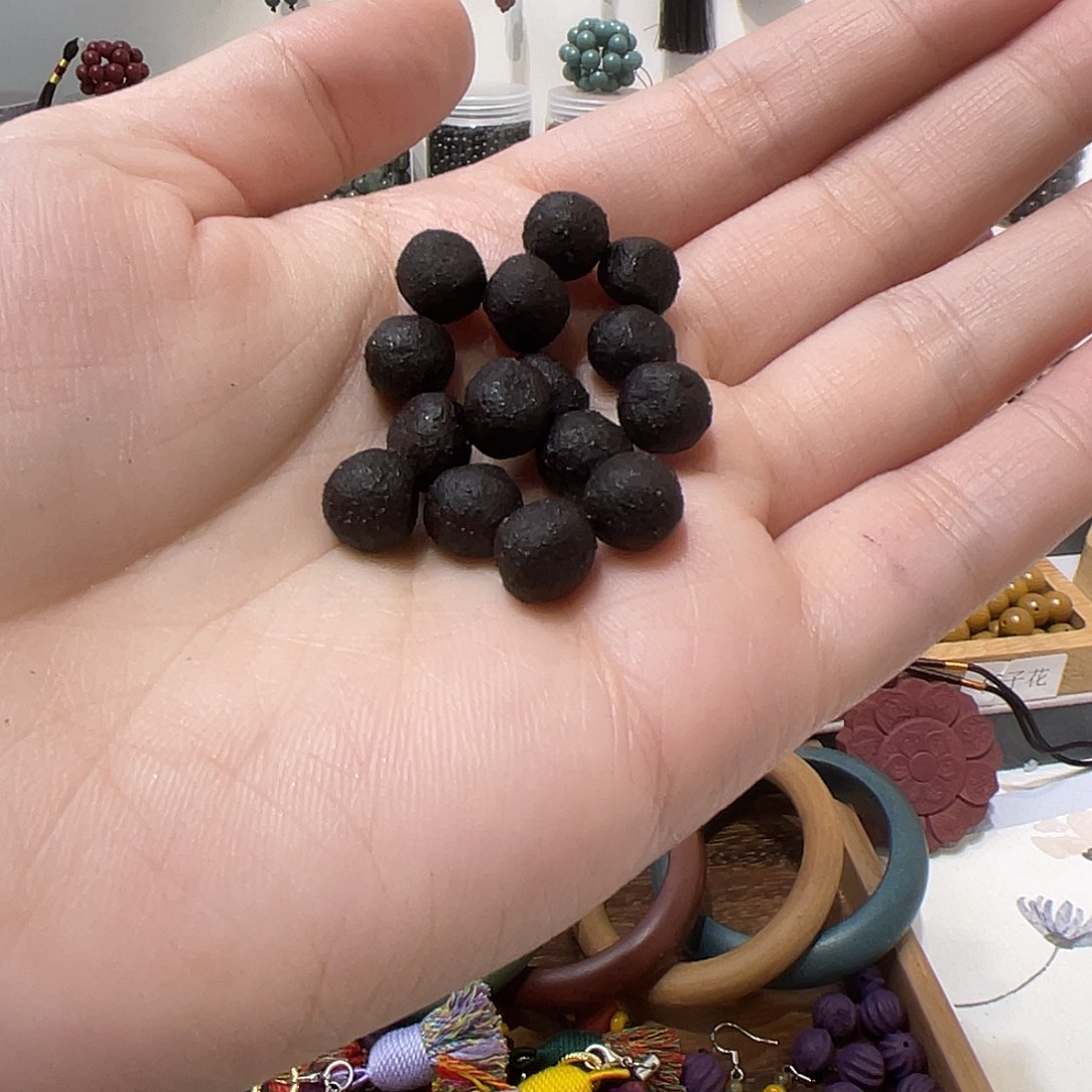 泥塑息肌丸蜜丸30粒一个月姨妈期不要用