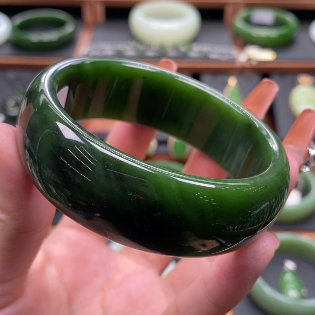 和田玉（碧玉）未镶嵌手镯5859