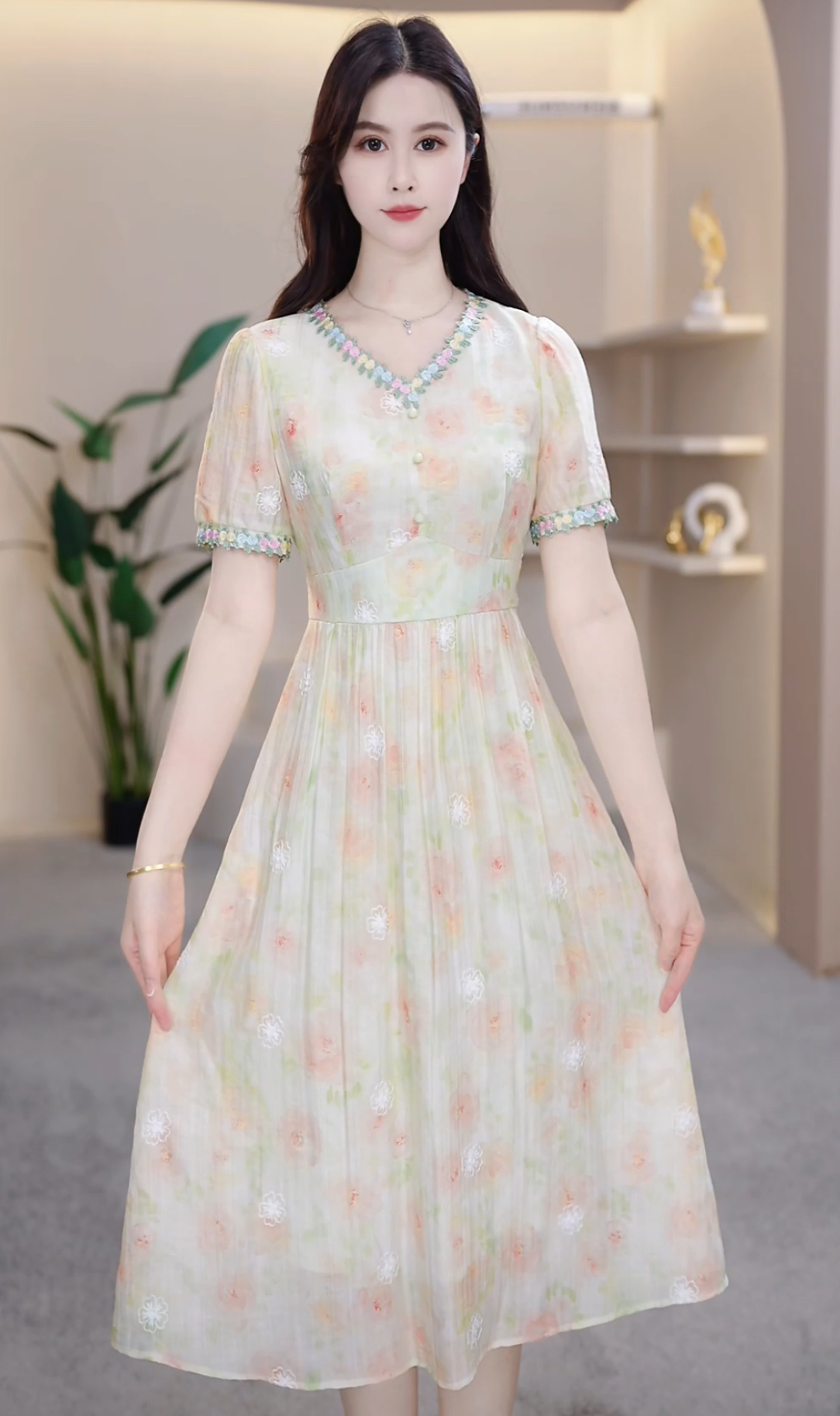【玥欣服饰】KK758 # 2025 夏季 新款  洋气 时尚 减龄 气质 连衣裙