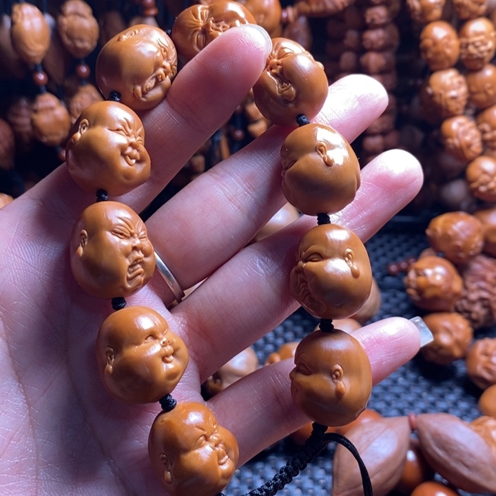 吊坠橄榄核এ****人生百态