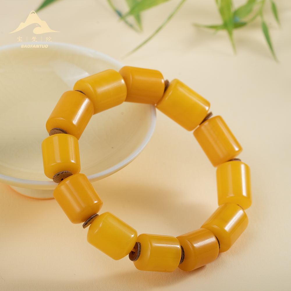 宝梵陀蜜蜡手串 4088  kr