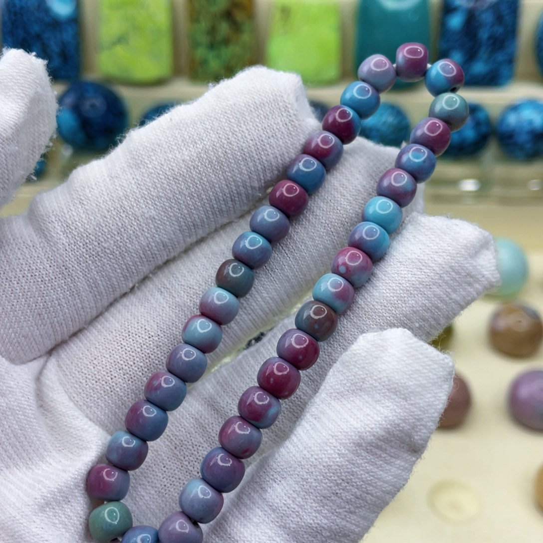 未镶嵌绿松石颈饰