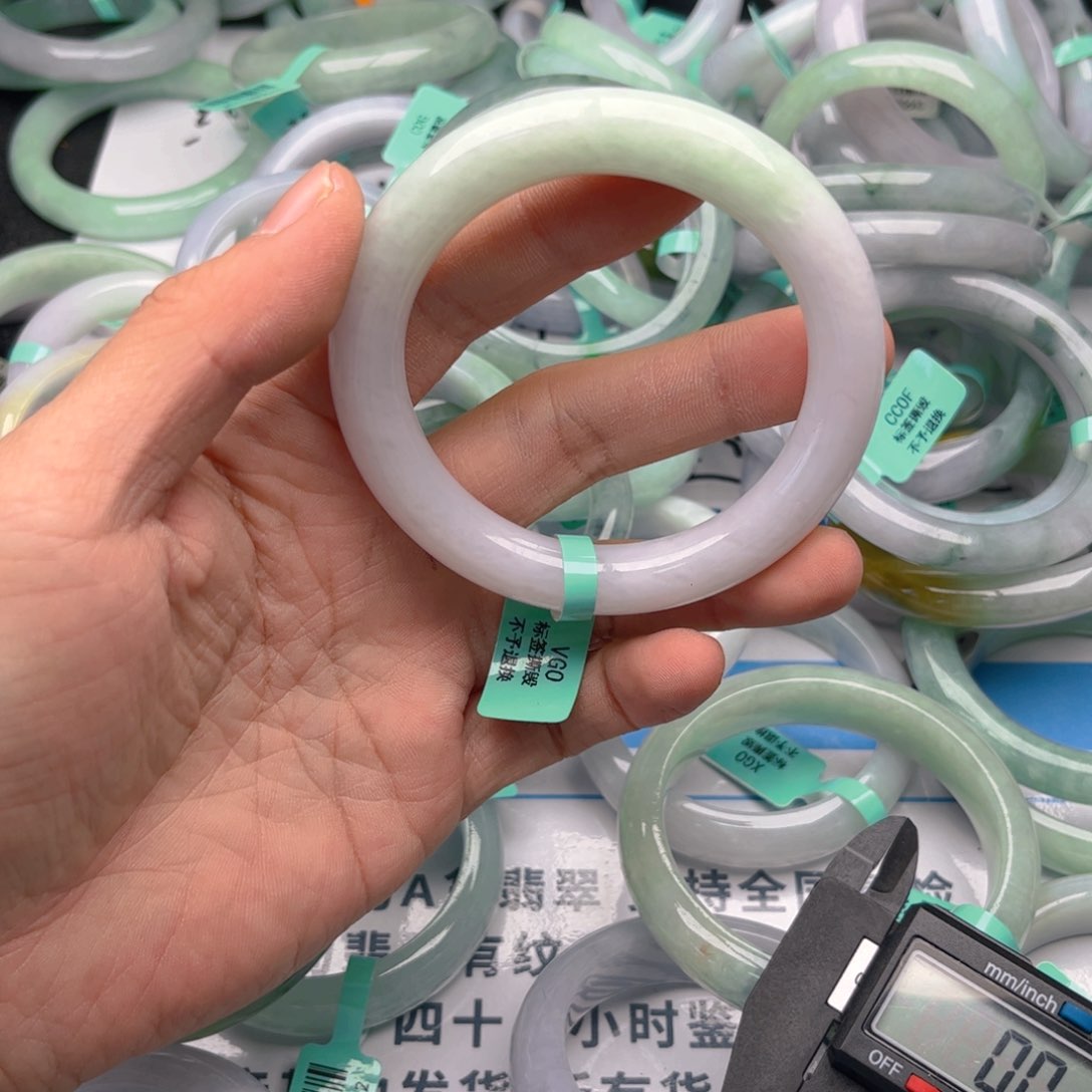未镶嵌手镯翡翠575859。124
