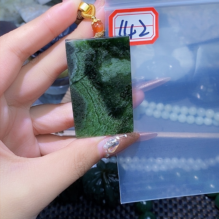 和田玉和田玉边角料随机发未镶嵌