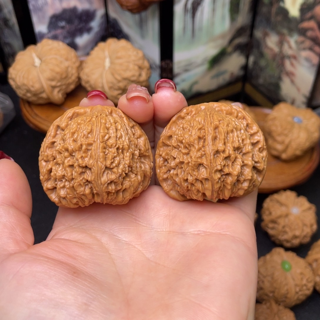 文玩核桃把件43全品南疆石