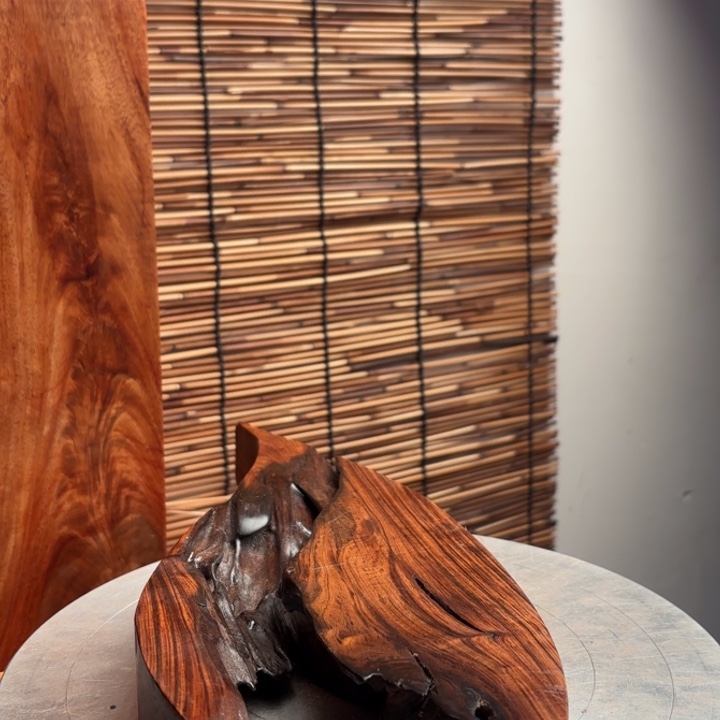 方***有大叶紫檀（黑酸枝木类）