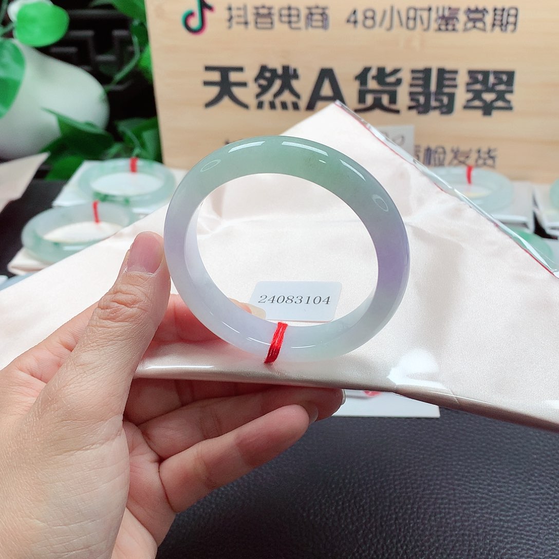 翡翠手镯未镶嵌天然A货翡翠手镯