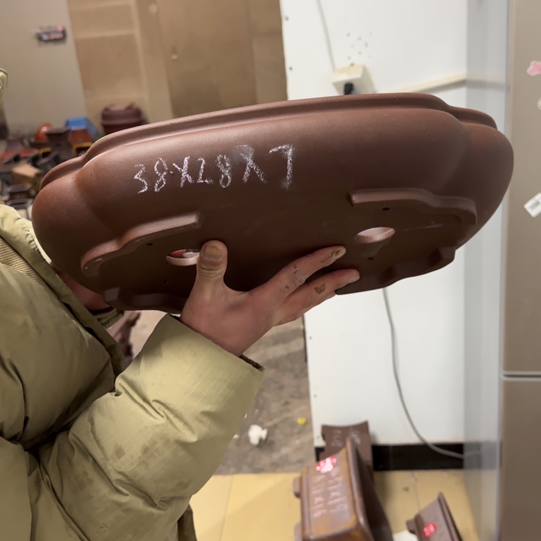 紫砂花盆呜呜呜呜