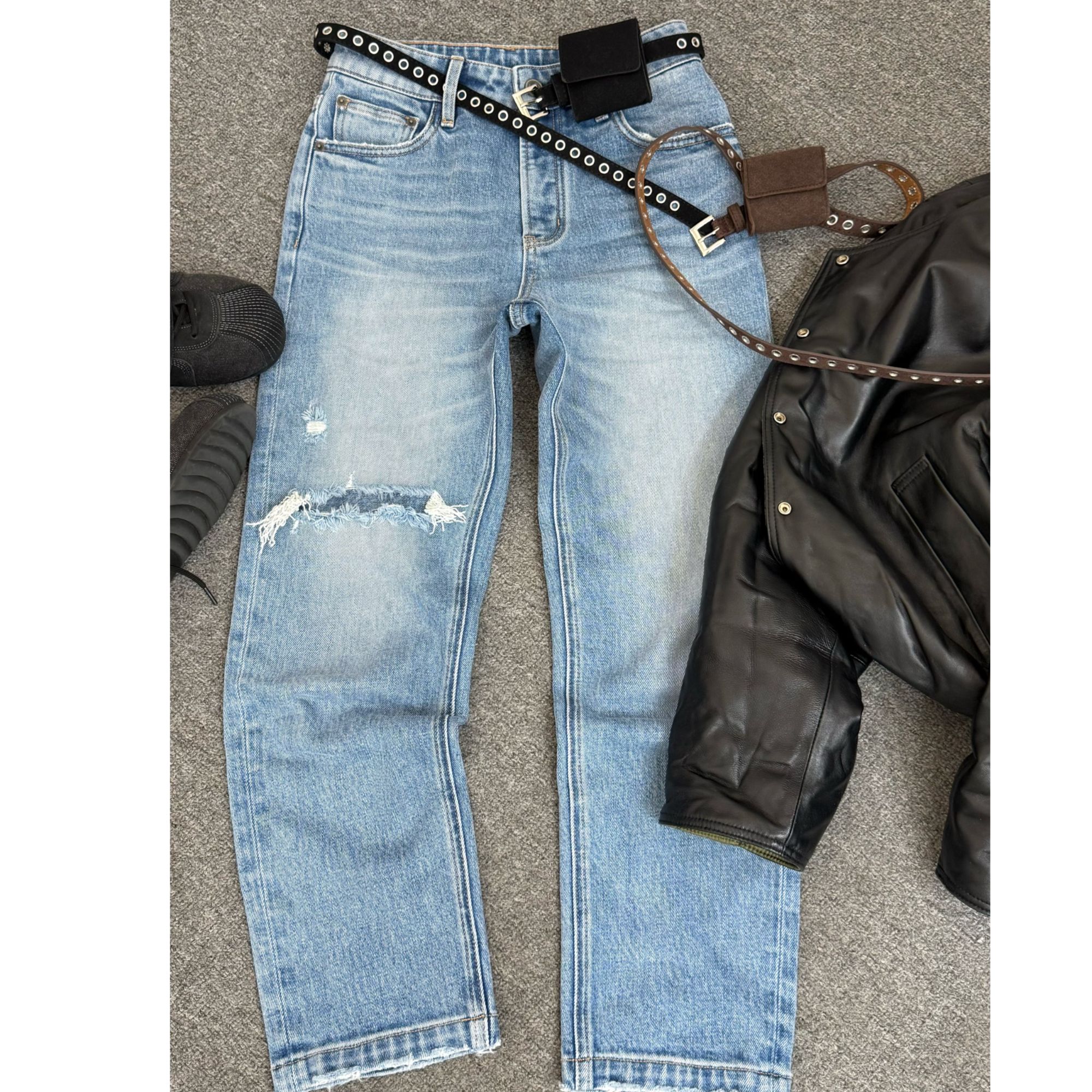  2025小特新款假破洞四季款做旧低弹法棍牛仔裤显瘦时尚