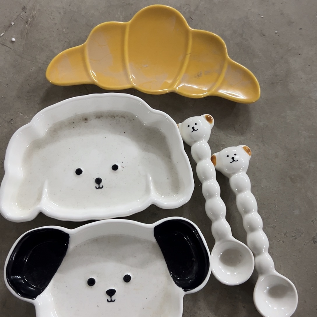 搪瓷微瑕牛角包黑色小狗白色小狗白色小狗勺子两个