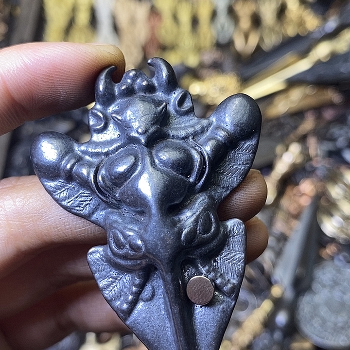 老 铜小微瑕撅鸟定制版