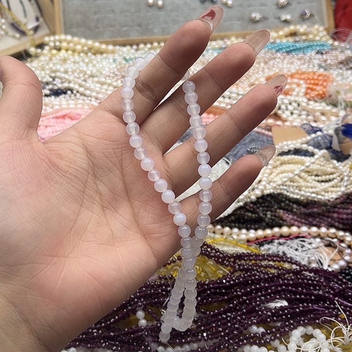 玛瑙/玉髓珠宝半成品未镶嵌4mm左右白玛瑙