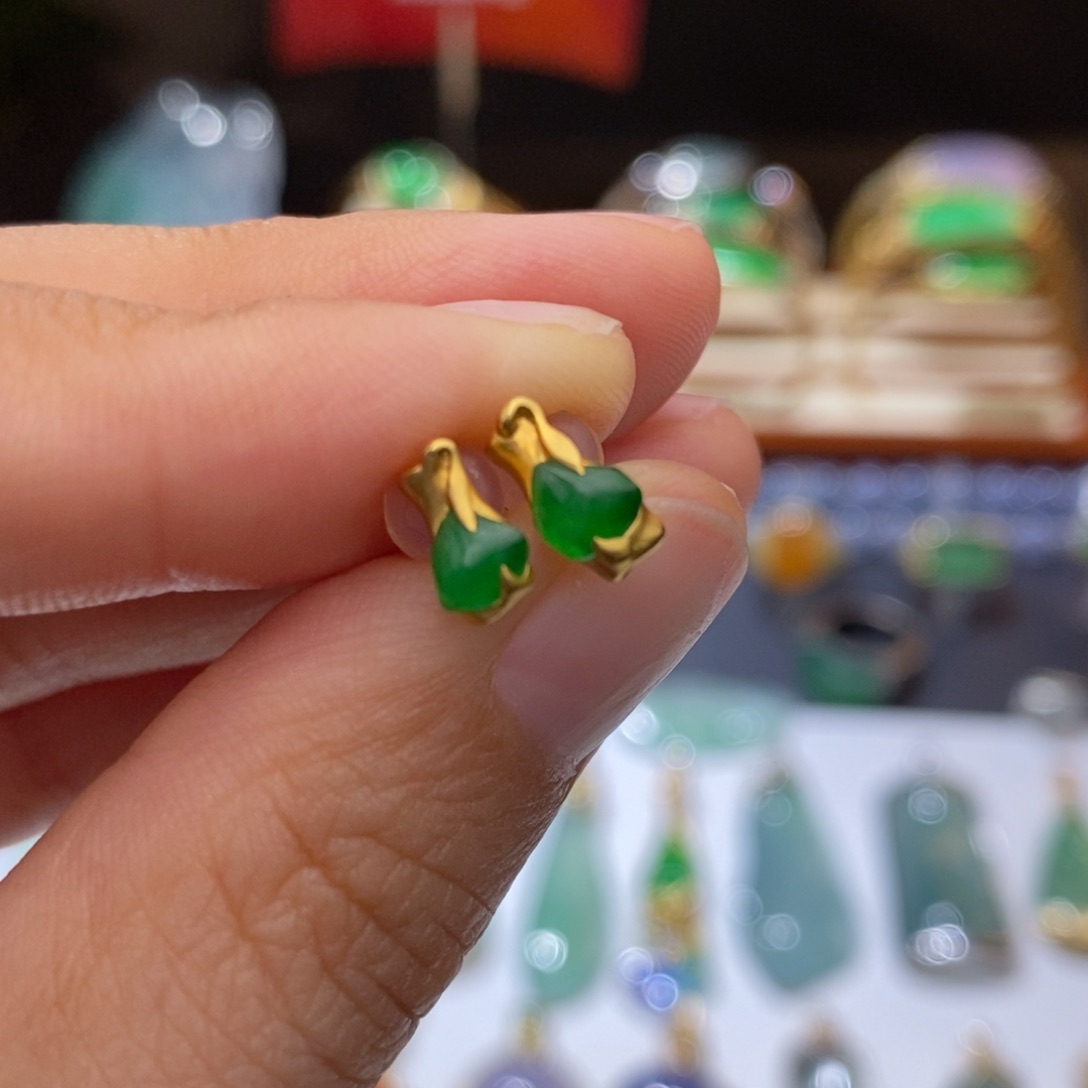 定制翡翠18K金镶嵌耳钉