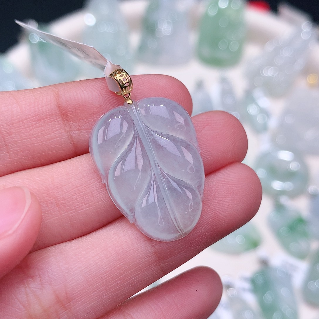 颈饰18K金镶嵌翡翠25-19.2-3.6