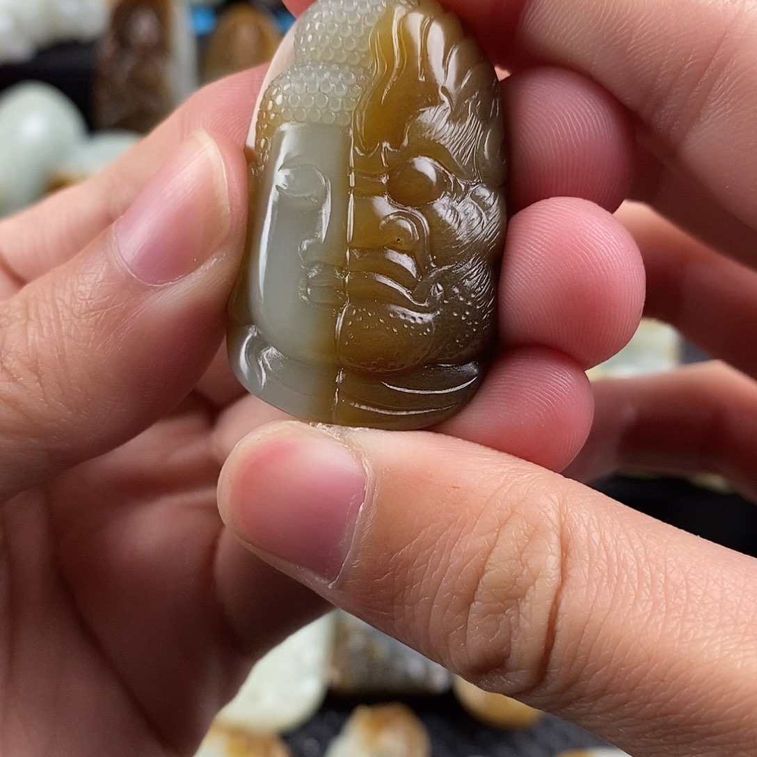 和田玉挂件未镶嵌