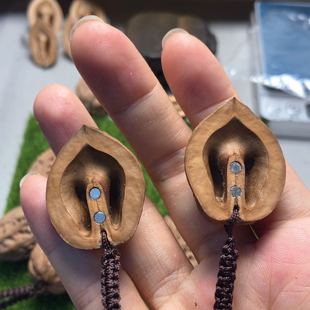 文玩核桃吊坠常*秋子