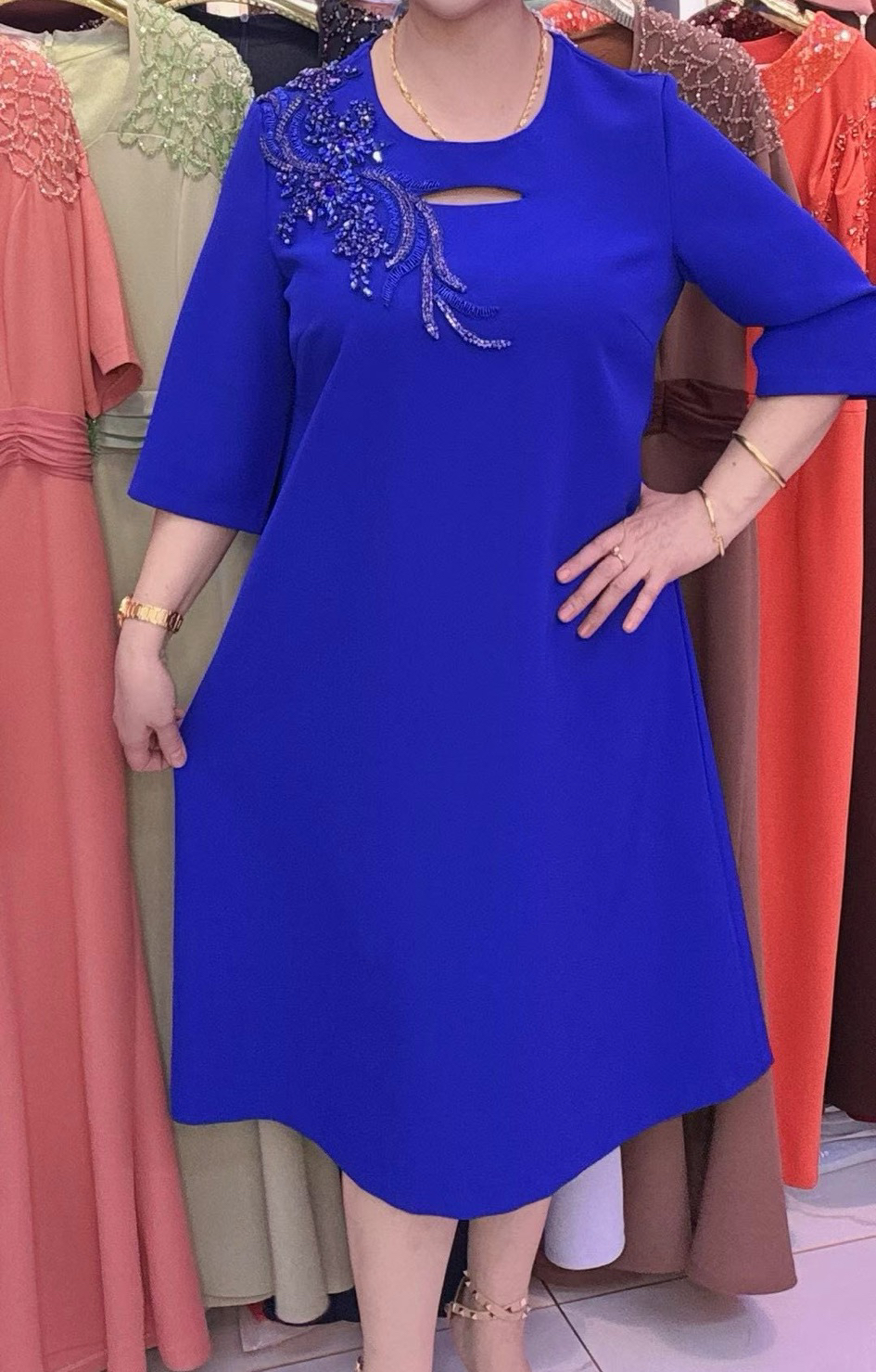 气质修身收腰显瘦连衣裙