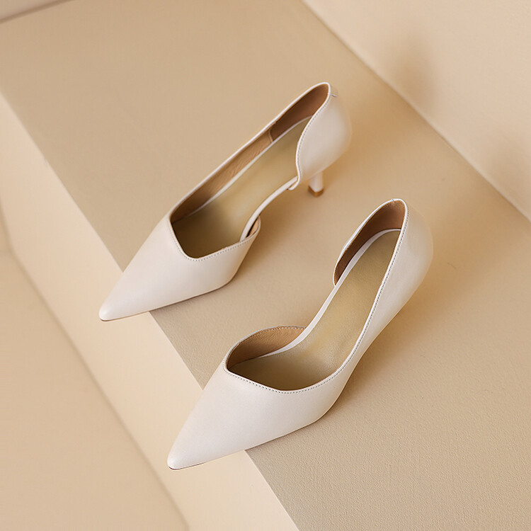 【伊恩】牛皮/5.5cm/春夏季细跟尖头女人味高跟鞋