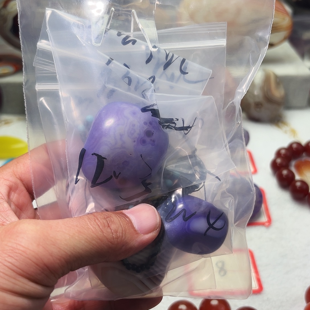 鳅***版玛瑙/玉髓未镶嵌颈饰