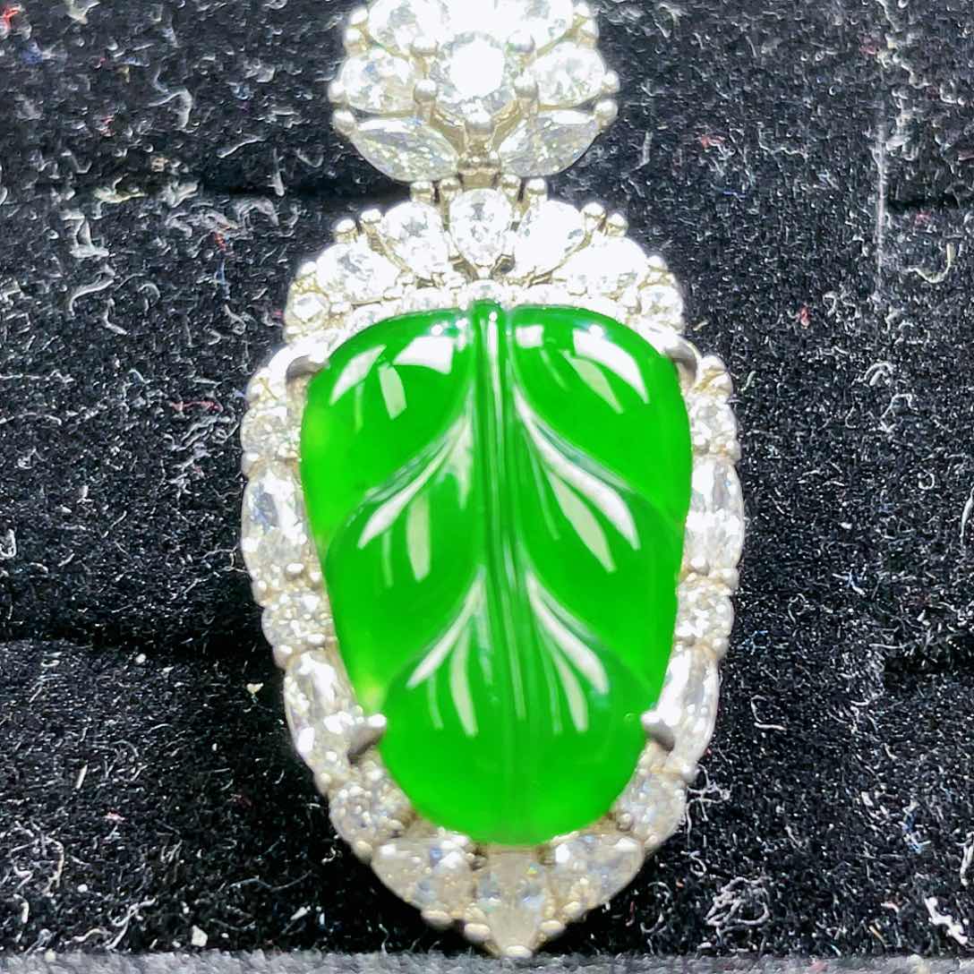 翡翠颈饰未镶嵌790，