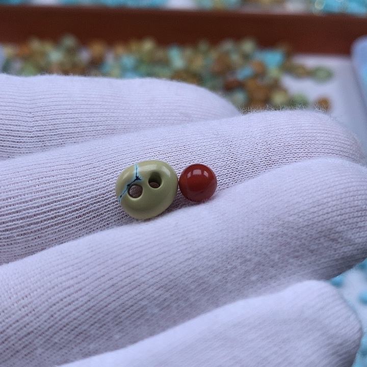 南红玛瑙未镶嵌珠宝奇石