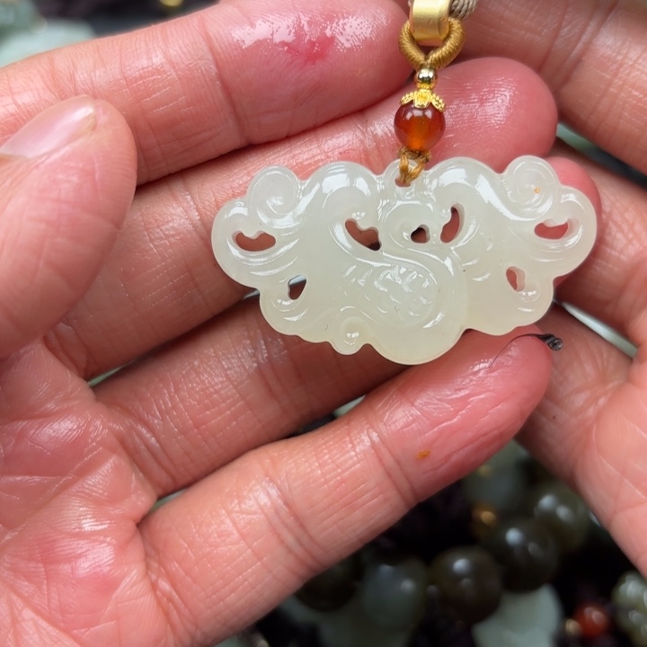 和田玉吊坠未镶嵌