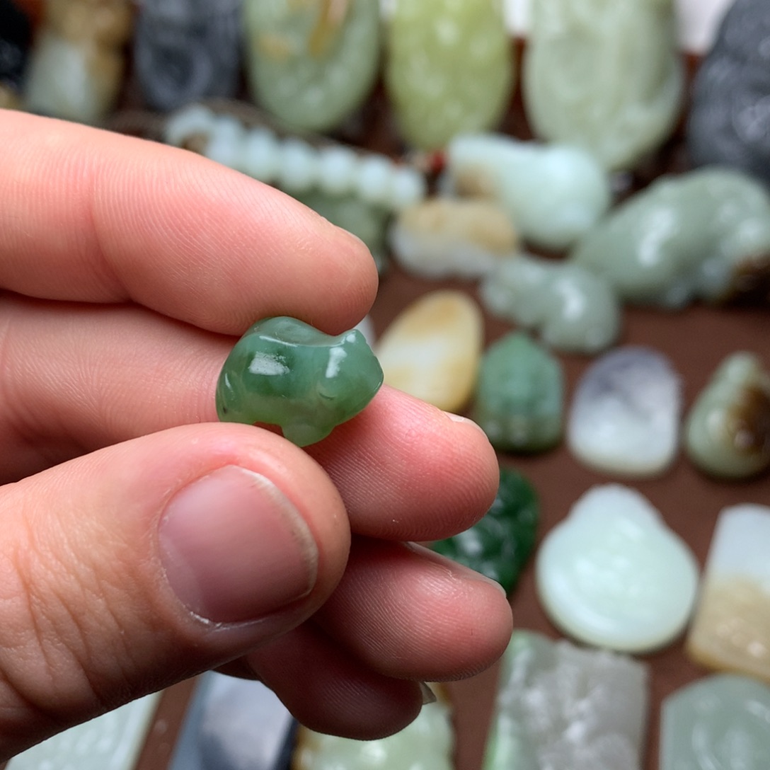 和田玉挂件未镶嵌