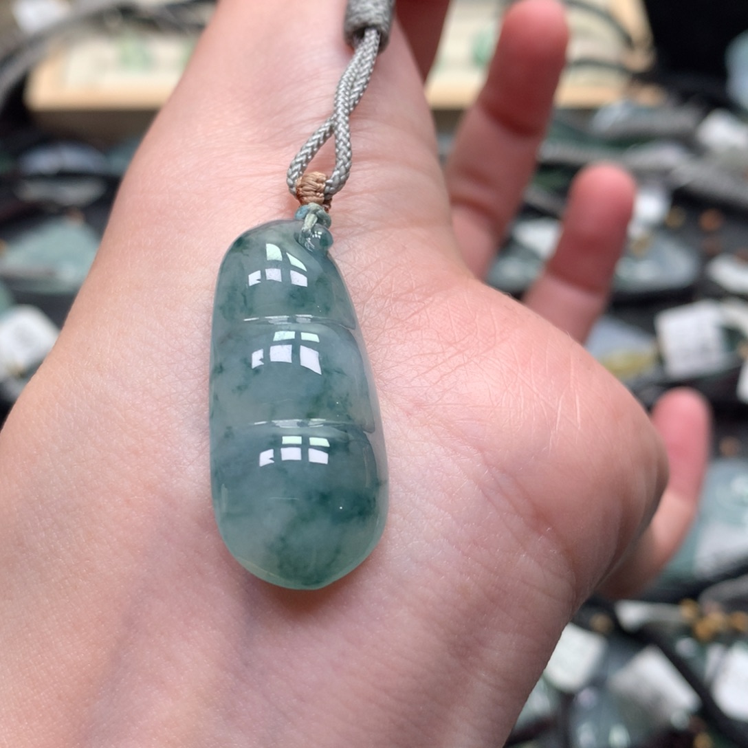 翡翠颈饰未镶嵌000000000000