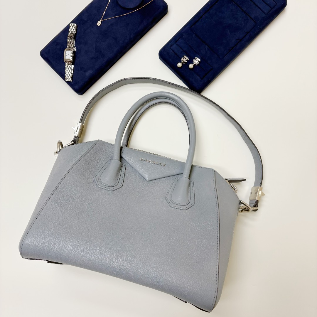 95新 Givenchy/纪梵希 【闲置品】 antigona新款-2055