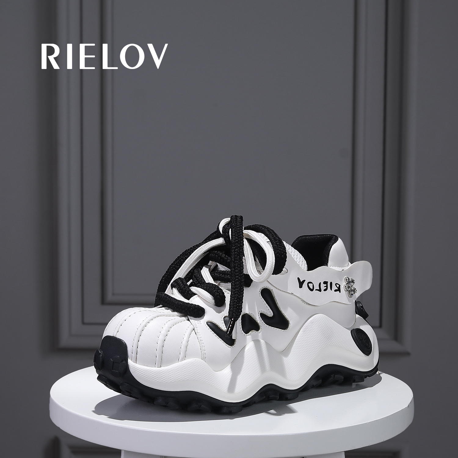 【RIELOV】增高6cm时尚潮流百搭女士休闲鞋817-18